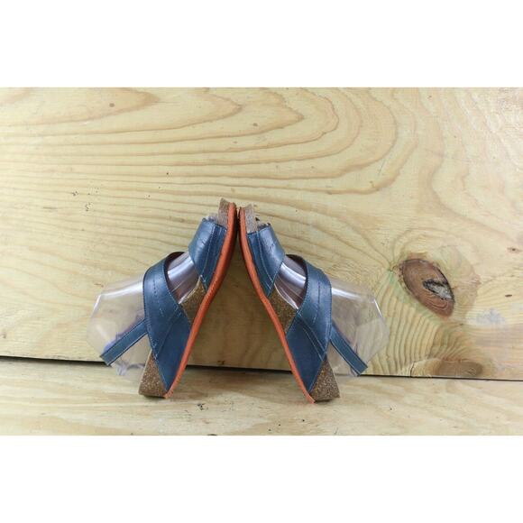 Sergio Tomani Sandals Womens Sz 7.5 Ada BlueLeather 38 Wedge Slip On Colombia - Picture 6 of 9